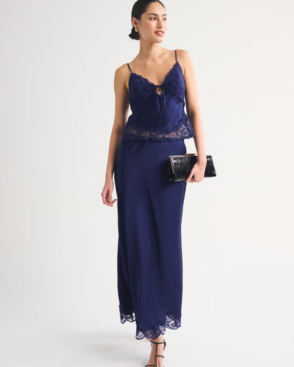 Bra-Free Lace-Pieced Set Top-Blue
