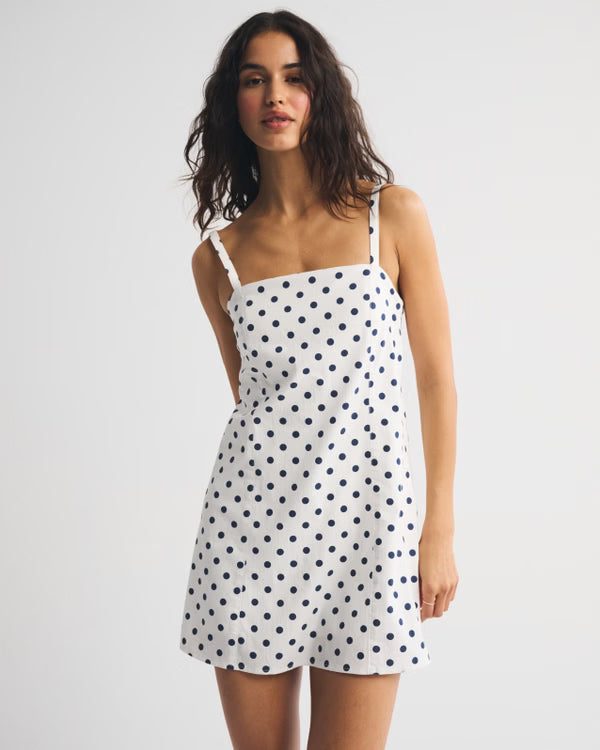 Bra-Free Everyday Skort-White