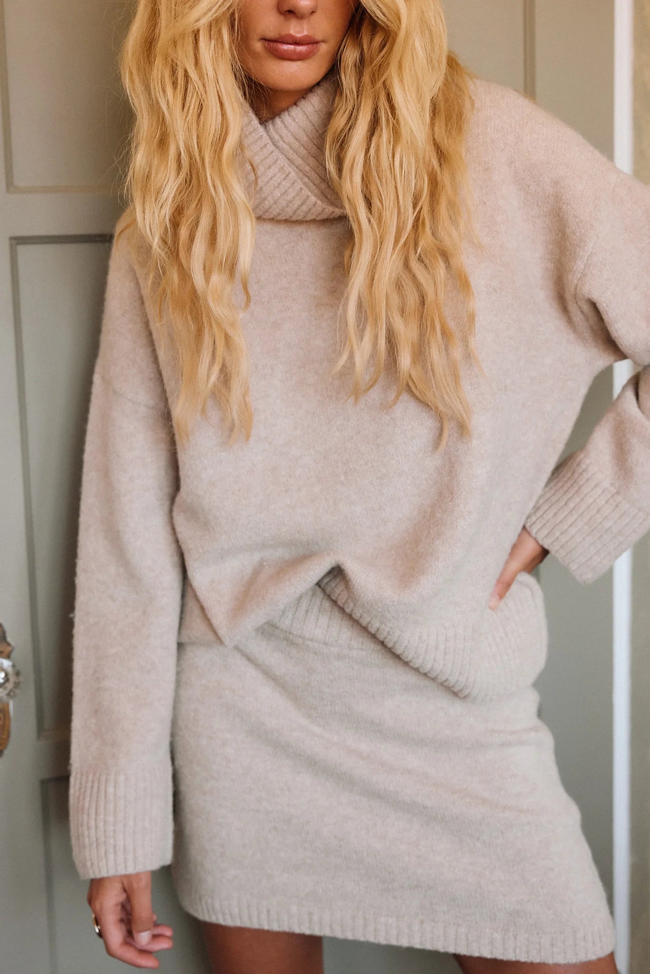 Cedar Oatmeal Oversized Sweater Turtleneck